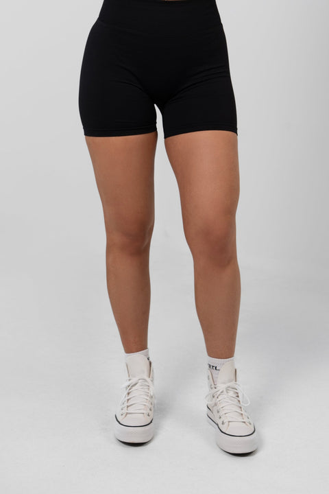 Core Scrunch Shorts