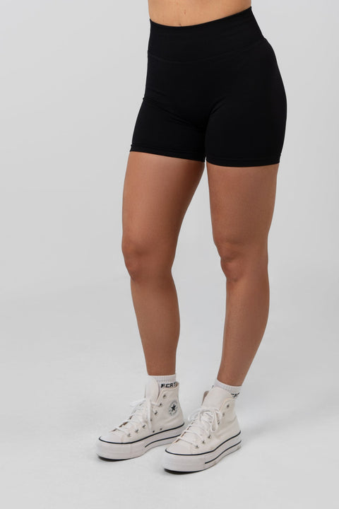 Core Scrunch Shorts